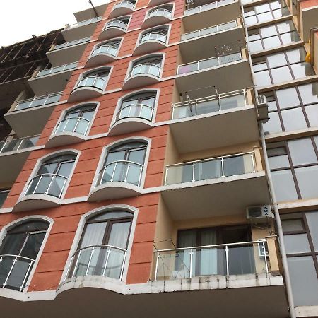 Appartment Giorgi Batumi Zewnętrze zdjęcie